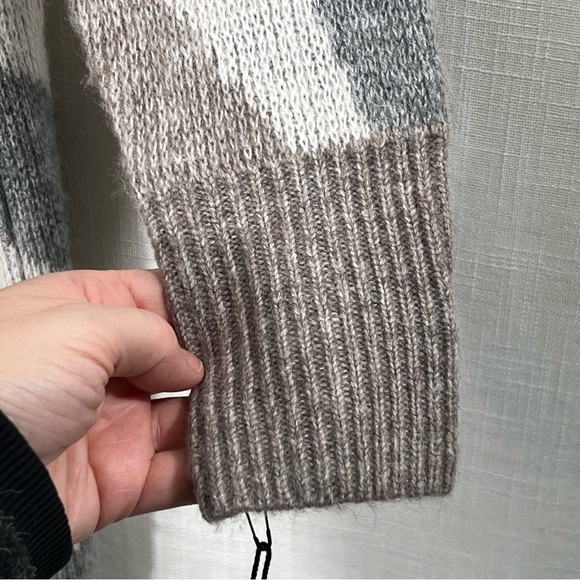 Happily Grey NWT Long Soft Abstract Neutral Colors Swirl Design Cardigan Sz S - Picture 8 of 14
